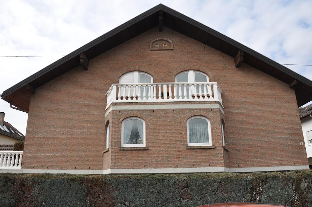 Gaestehaus Ullmannshof Kirchheim am Neckar Esterno foto