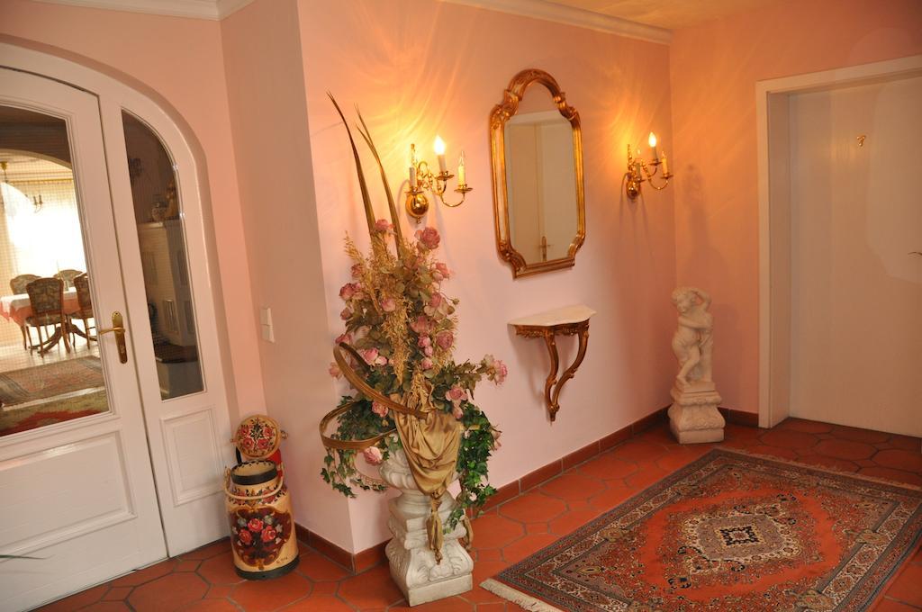 Gaestehaus Ullmannshof Kirchheim am Neckar Esterno foto